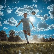 德天空：多特将在今天与二门亚历山大-迈尔续约至2027年