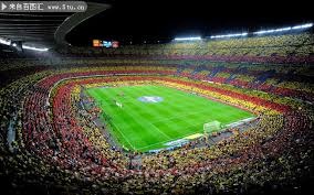 巴里·邦兹单季击出 73 支本垒打，刷新人类极限，成为单季本垒打纪录保持者